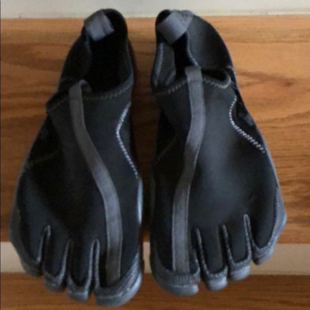 Water shoes
